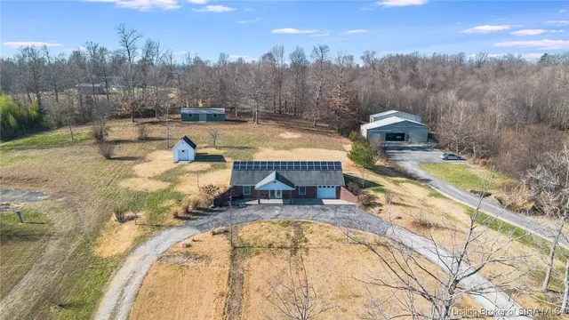 $249,950 | 577 South Robbs Lane, Pekin, IN 47165