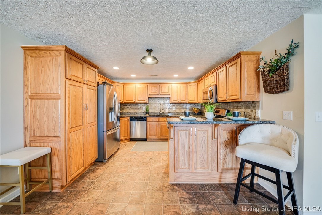 577 South Robbs Lane Pekin, IN 47165 - Photo 7 of 29