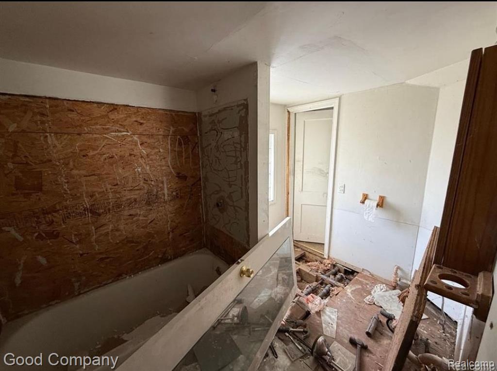 8558 Messmore Road Utica, MI 48317 - Photo 8 of 13