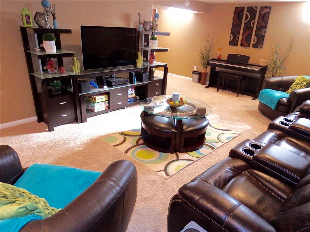 555 Howard Road Greenwood, IN 46142 - Photo 18 of 24 Gallery Image 18