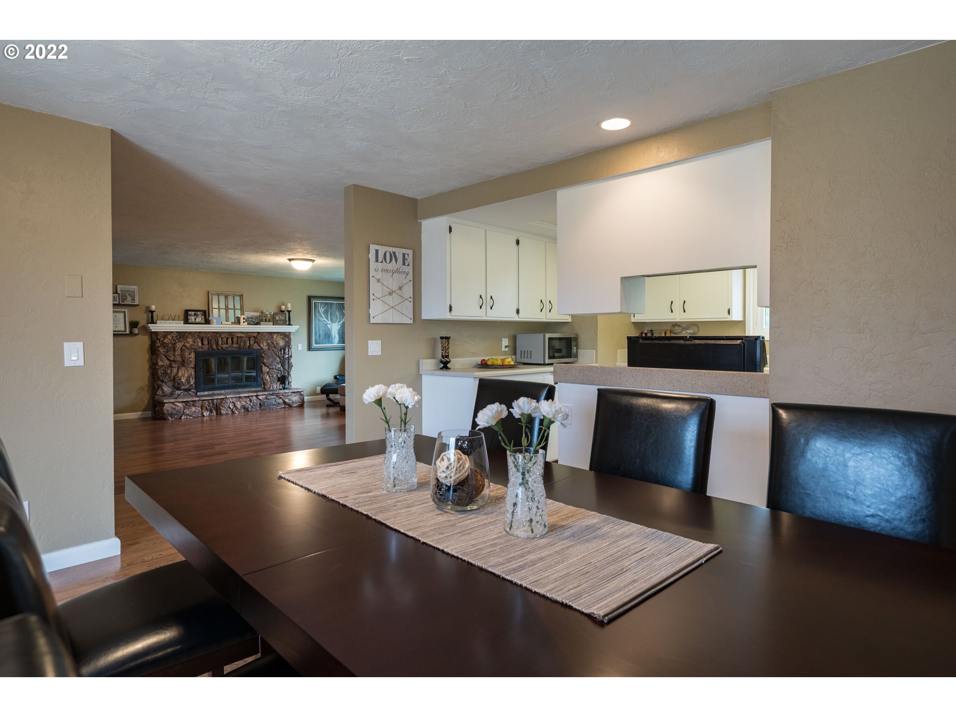639 57th Street Springfield, OR 97478 - Photo 11 of 29
