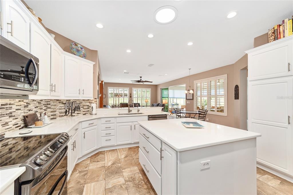 12859 Southeast 91st Terrace Road Summerfield, FL 34491 - Photo 18 of 87