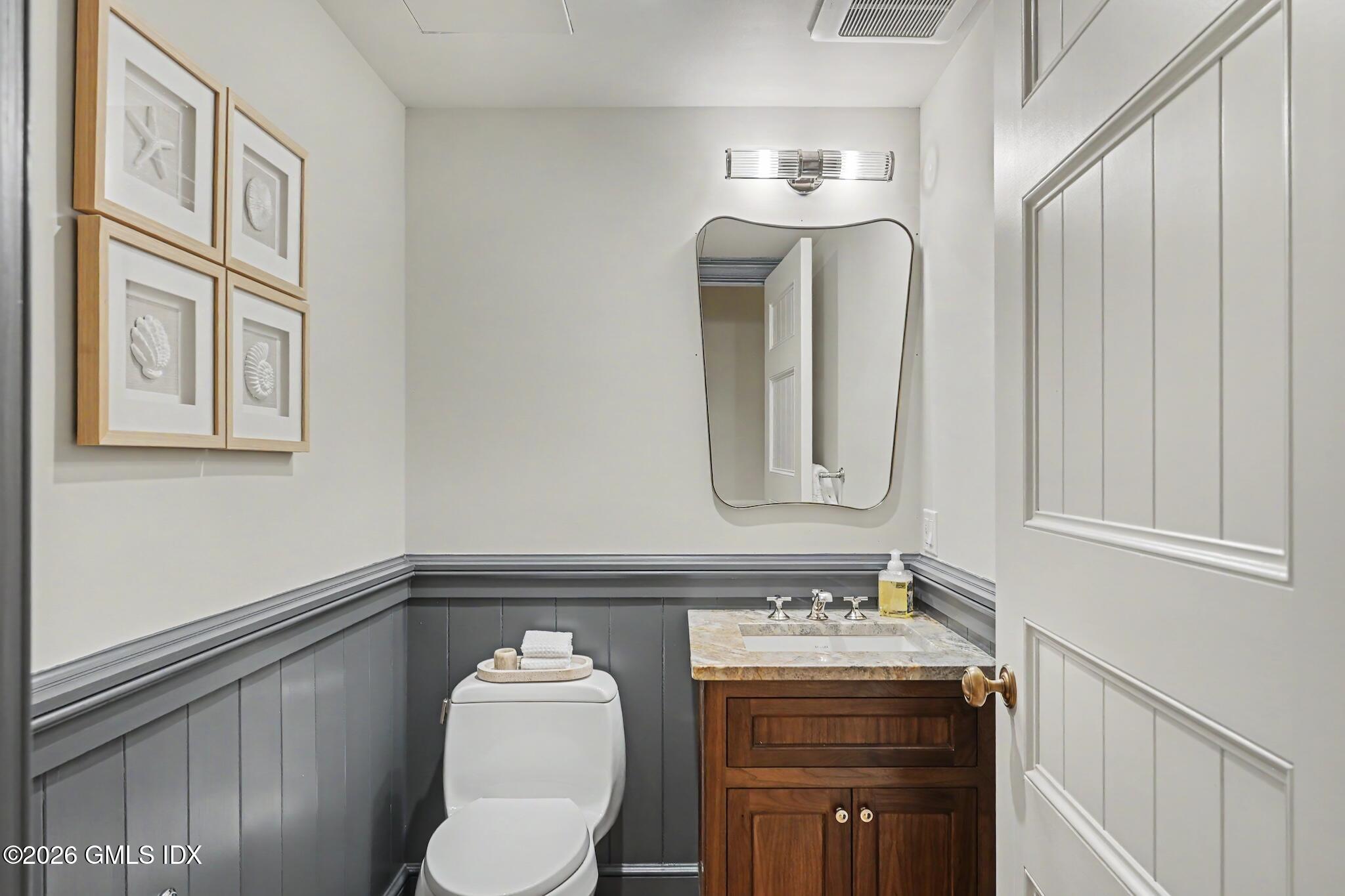 702 Steamboat Road, Unit 6 Greenwich, CT 06830 - Photo 15 of 23 Powder Room