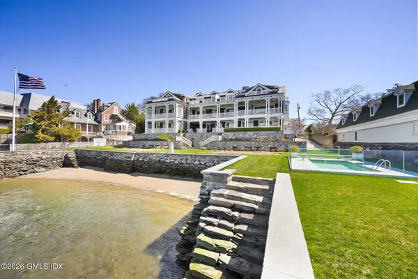 $6,450,000 | 702 Steamboat Road, Unit 6, Greenwich, CT 06830
