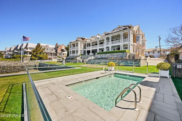 $6,450,000 | 702 Steamboat Road, Unit 6, Greenwich, CT 06830