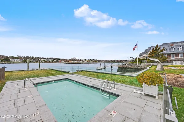 $6,450,000 | 702 Steamboat Road, Unit 6, Greenwich, CT 06830