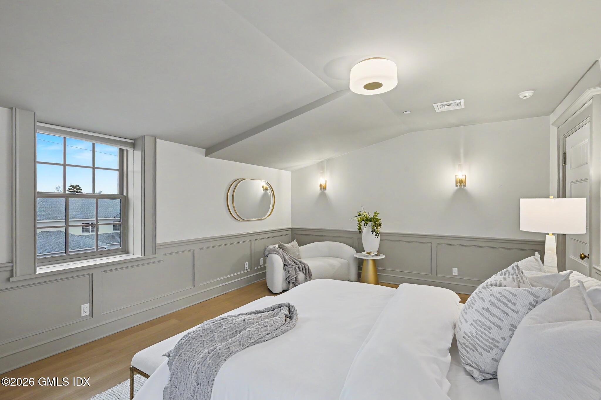 702 Steamboat Road, Unit 6 Greenwich, CT 06830 - Photo 9 of 23 Primary Bedroom