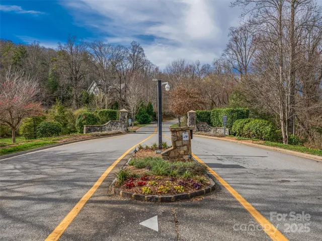 a view of a backyard of a building