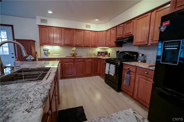 $289,900 | 307 Lomond Place, Utica, NY 13502