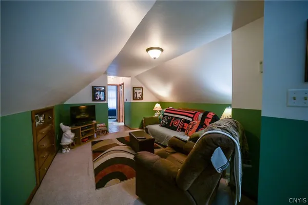 $289,900 | 307 Lomond Place, Utica, NY 13502