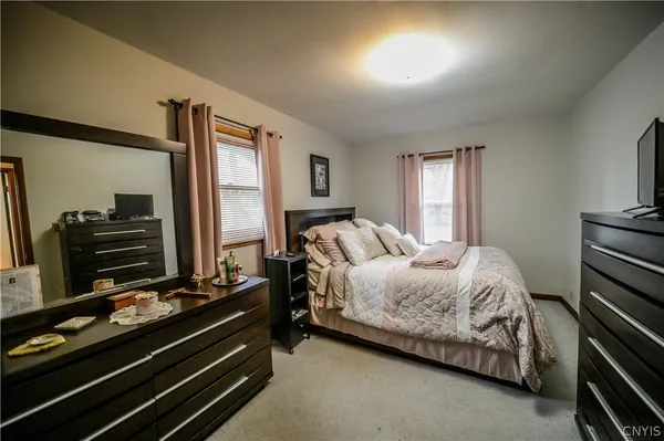 $289,900 | 307 Lomond Place, Utica, NY 13502