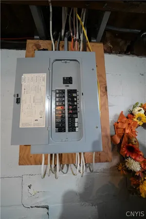 $289,900 | 307 Lomond Place, Utica, NY 13502