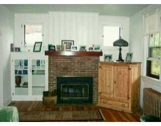 224 Arden Road Mt. Lebanon, PA 15216 - Photo 3 of 8 Living Room.