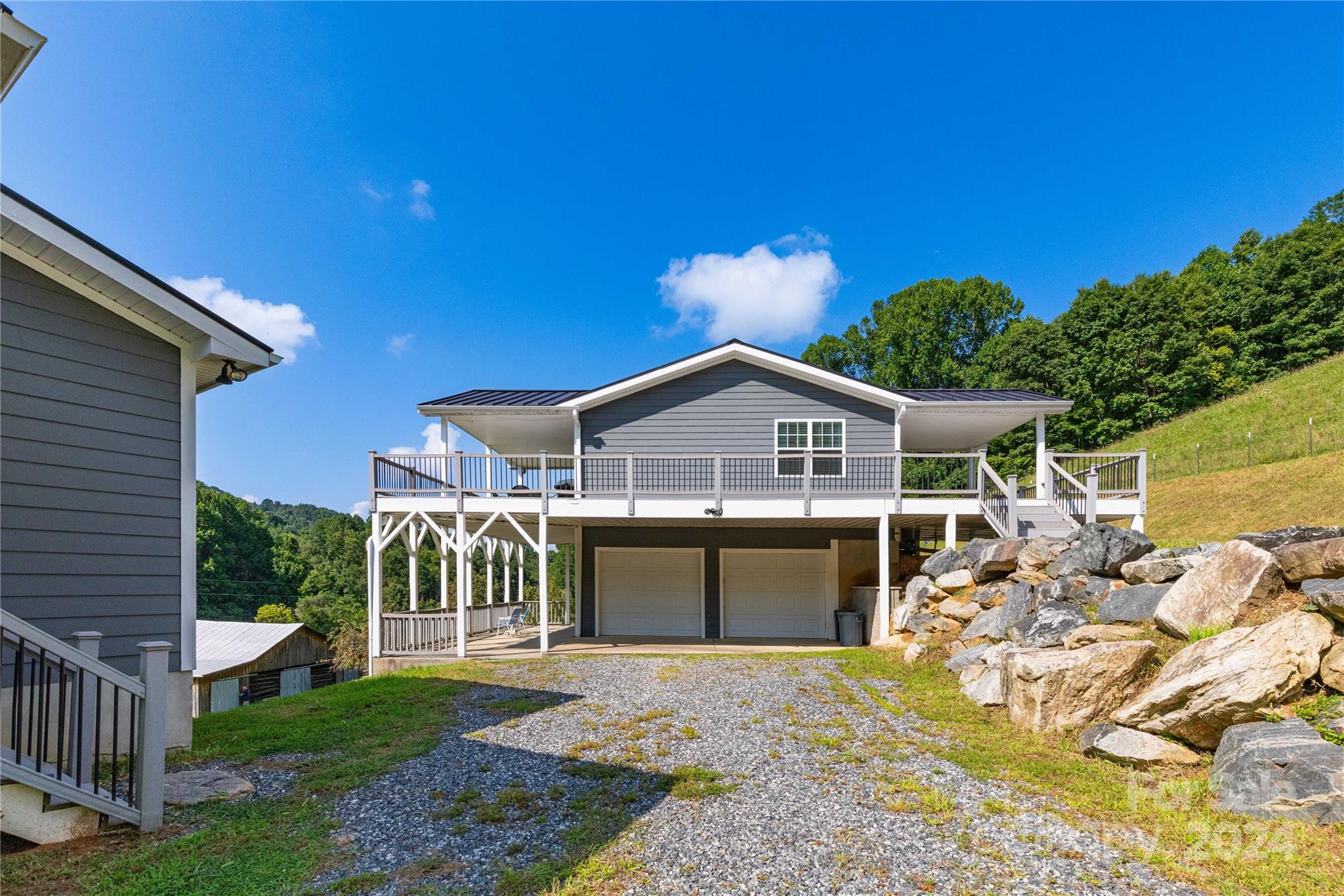 2345 Sugar Camp Road Marshall, NC 28753 - Photo 5 of 47 Gallery Image 5