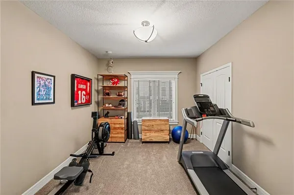 $525,000 | 8554 Barstow Street, Lenexa, KS 66219