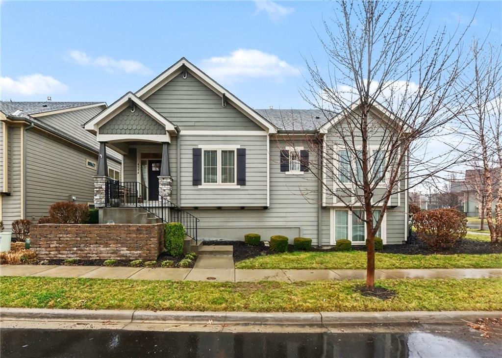 8554 Barstow Street Lenexa, KS 66219 - Photo 3 of 25