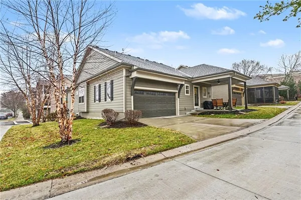 $525,000 | 8554 Barstow Street, Lenexa, KS 66219