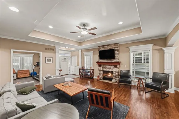 $525,000 | 8554 Barstow Street, Lenexa, KS 66219