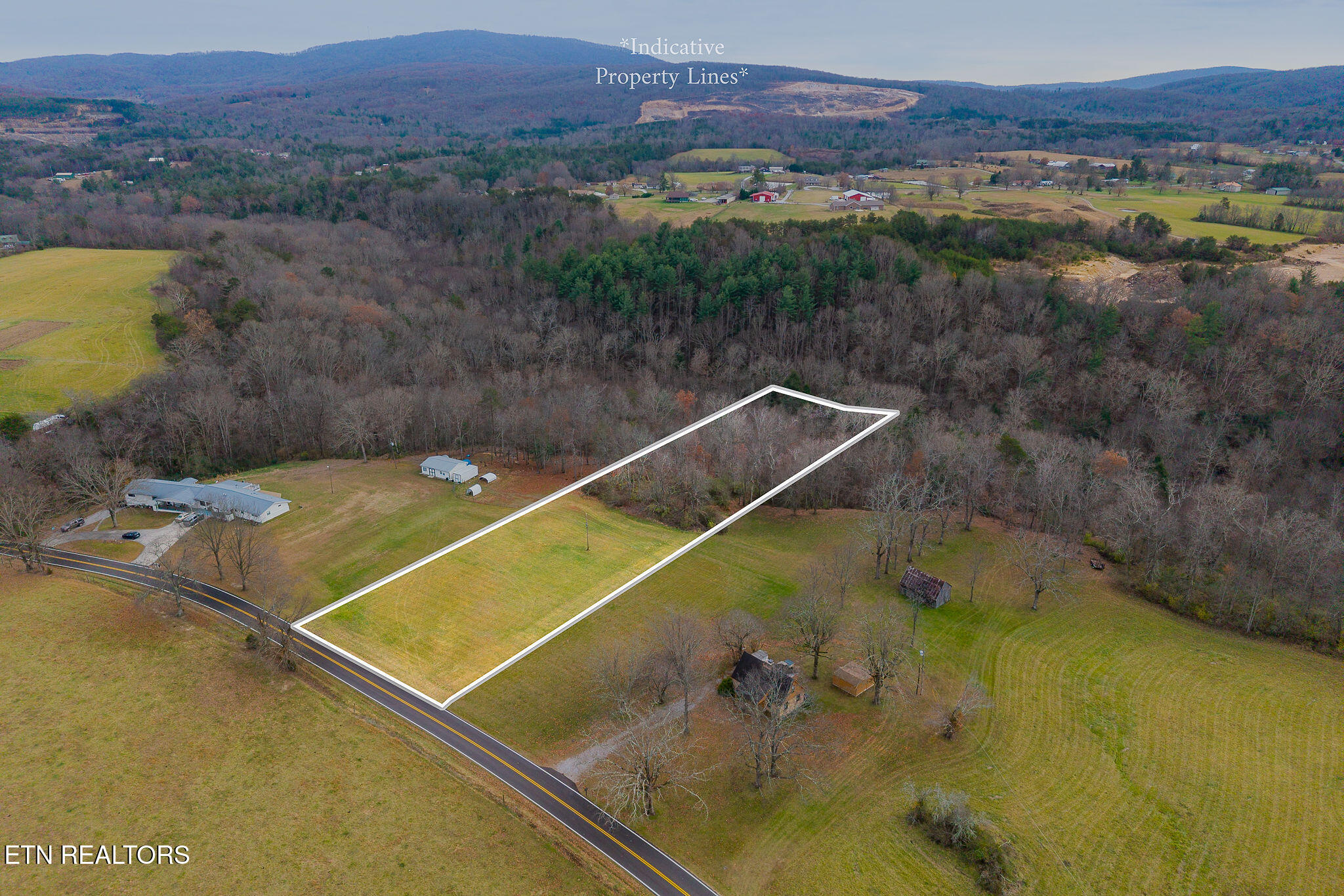 3.64-acres Open Range Road Crossville, TN 38555 - Photo 6 of 27 Approx. property lines