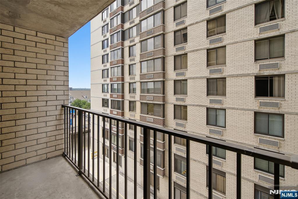 326 Prospect Avenue, Unit 5G Hackensack, NJ 07601 - Photo 11 of 24