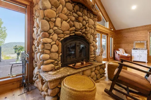 $750,000 | 7594 Leahs Way, Browns Valley, CA 95918