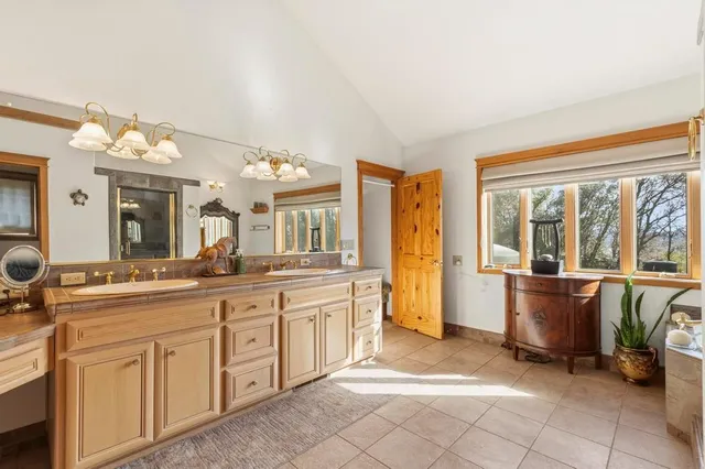 $750,000 | 7594 Leahs Way, Browns Valley, CA 95918