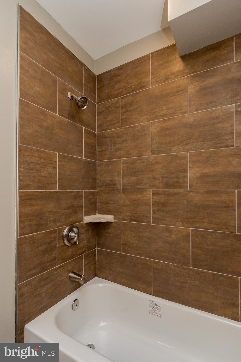 4011 Barrington Road Baltimore, MD 21207 - Photo 26 of 30 Bath