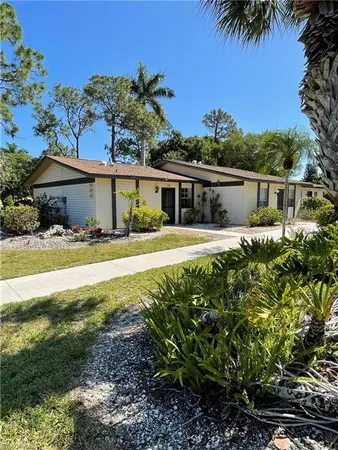 $159,900 | 1095 Pine Isle Lane, Unit 1095, Naples, FL 34112