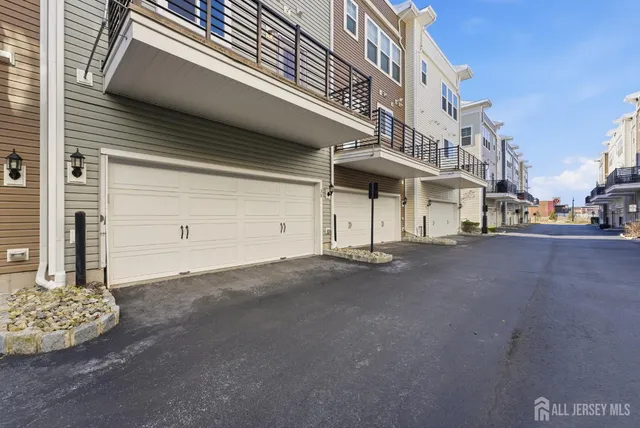 $3,700 | 38 Bond Street, North Brunswick, NJ 08902