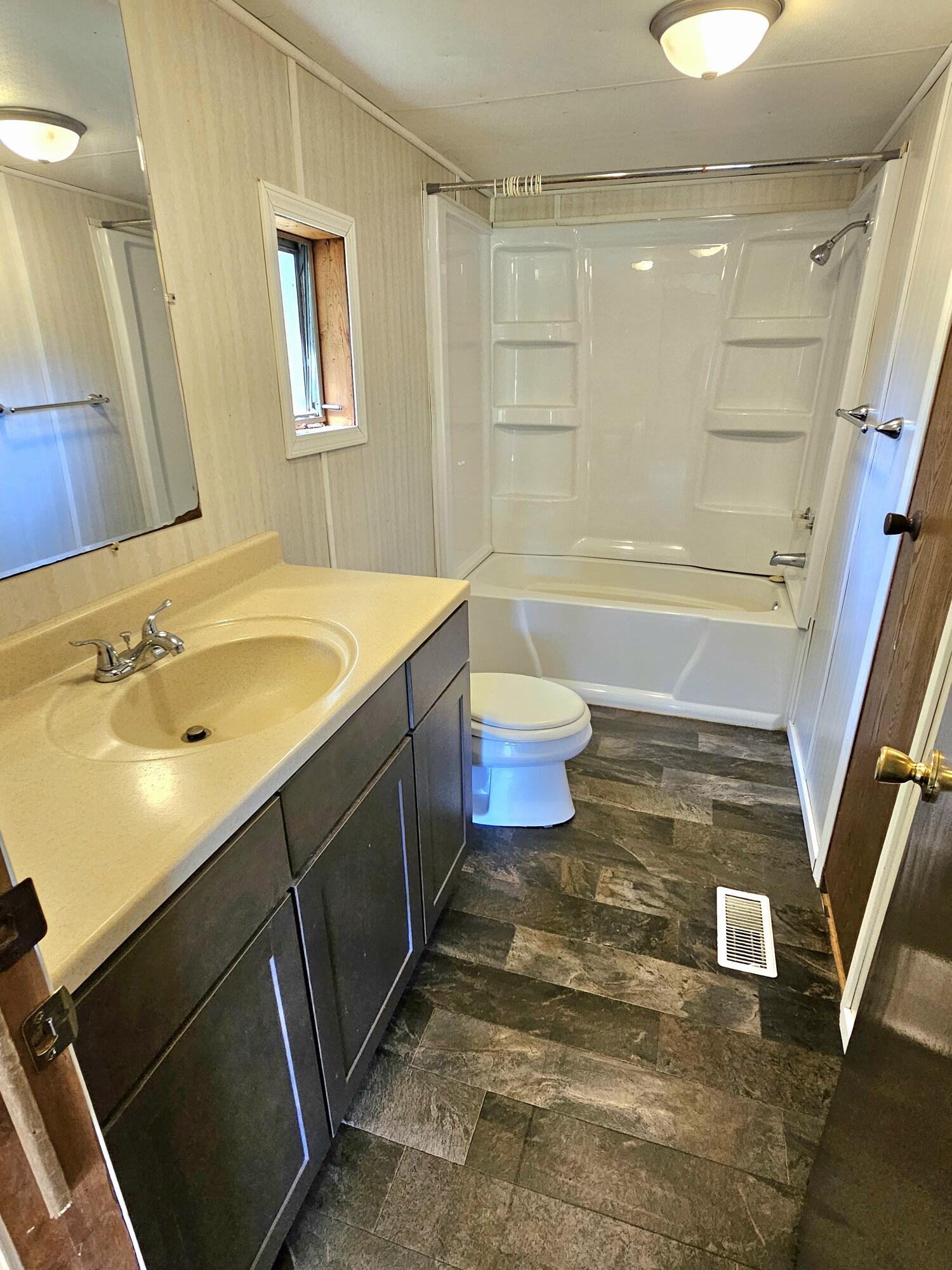 60452 Nottawa Road Sturgis, MI 49091 - Photo 16 of 30 20260619_112524