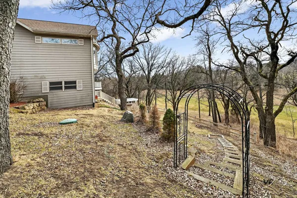 $649,900 | 11A83 Fairway Drive, Apple Canyon Lake, IL 61001