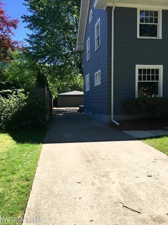564 Lincoln Road Grosse Pointe, MI 48230 - Photo 4 of 38 31294489-3.JPG