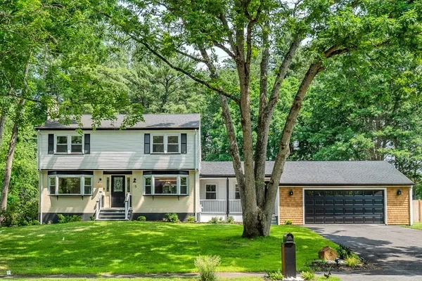 $1,299,000 | 5 Franklin Avenue, Wilmington, MA 01887
