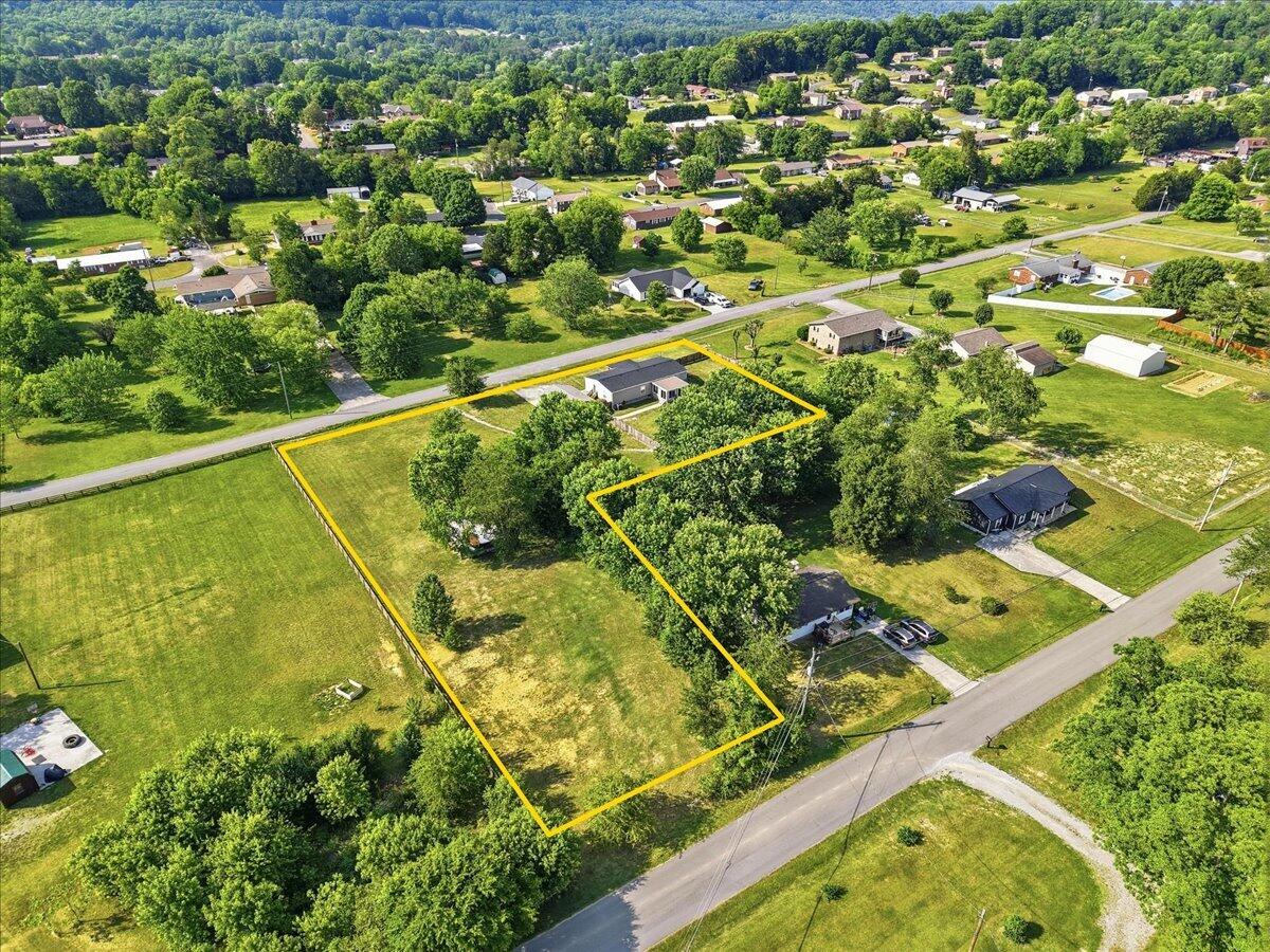 319 Tucker Road Seymour, TN 37865 - Photo 30 of 38 43-0ba2df72-a0b3-4c73-8874-22c81b302db4
