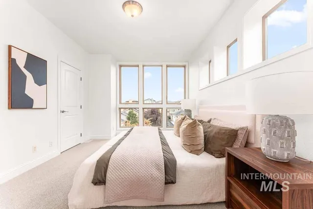 $685,000 | 424 East Thurman Mill Street, Garden City, ID 83714