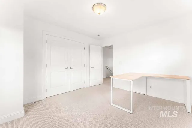 $685,000 | 424 East Thurman Mill Street, Garden City, ID 83714