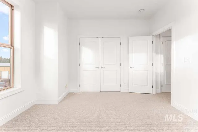 $685,000 | 424 East Thurman Mill Street, Garden City, ID 83714