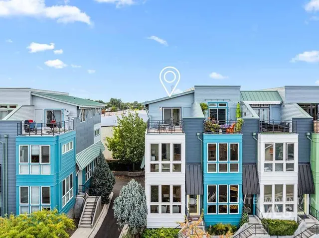 $685,000 | 424 East Thurman Mill Street, Garden City, ID 83714