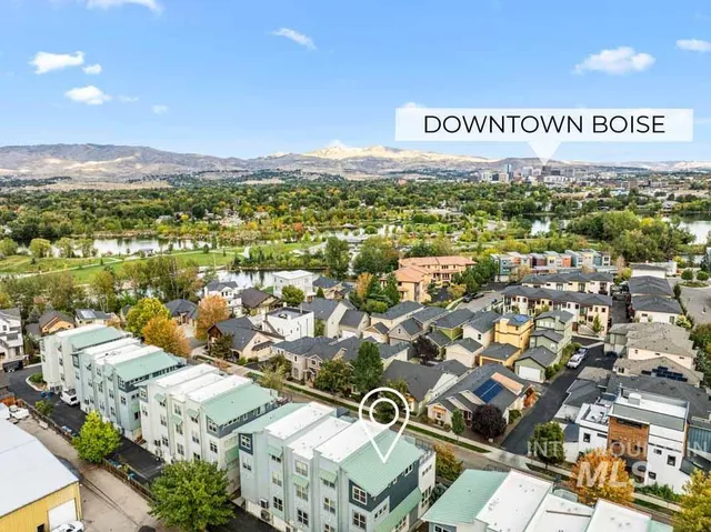 $685,000 | 424 East Thurman Mill Street, Garden City, ID 83714