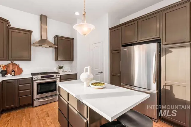 $685,000 | 424 East Thurman Mill Street, Garden City, ID 83714