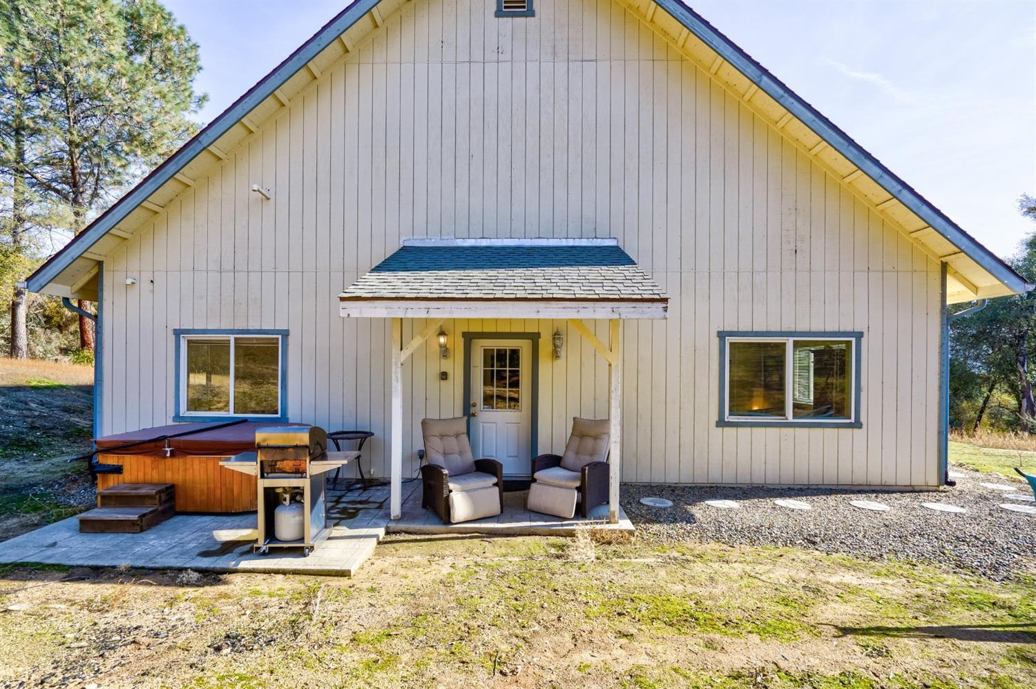 4536 Usona Road Mariposa, CA 95338 - Photo 38 of 54 Front of second home.