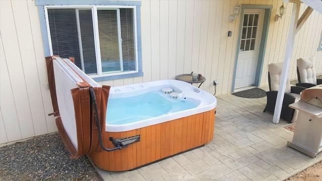 4536 Usona Road Mariposa, CA 95338 - Photo 39 of 54 private hot tub at 2nd residence