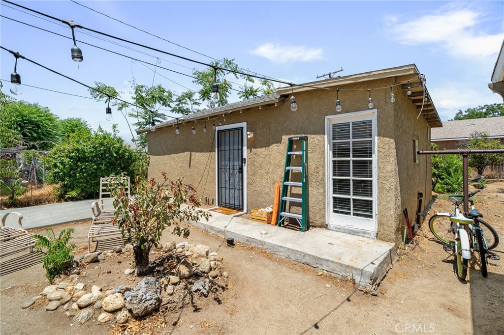 957 East George Street Banning, CA 92220 - Photo 32 of 44