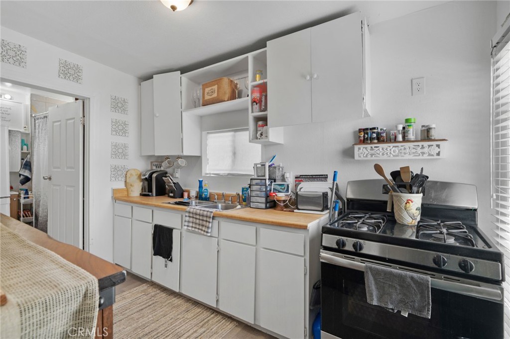 957 East George Street Banning, CA 92220 - Photo 37 of 44