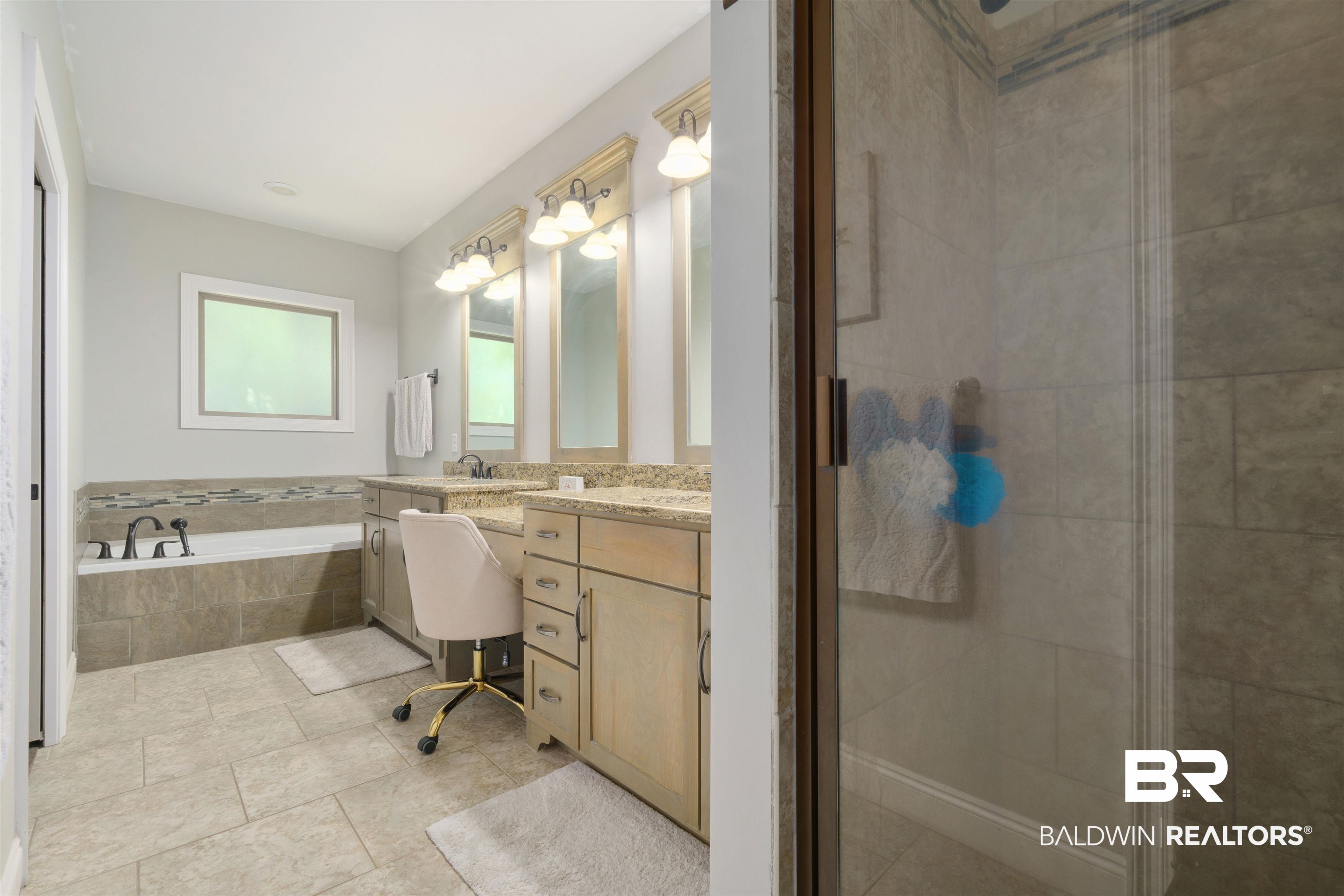 30813 Commander Court Daphne, AL 36527 - Photo 16 of 38