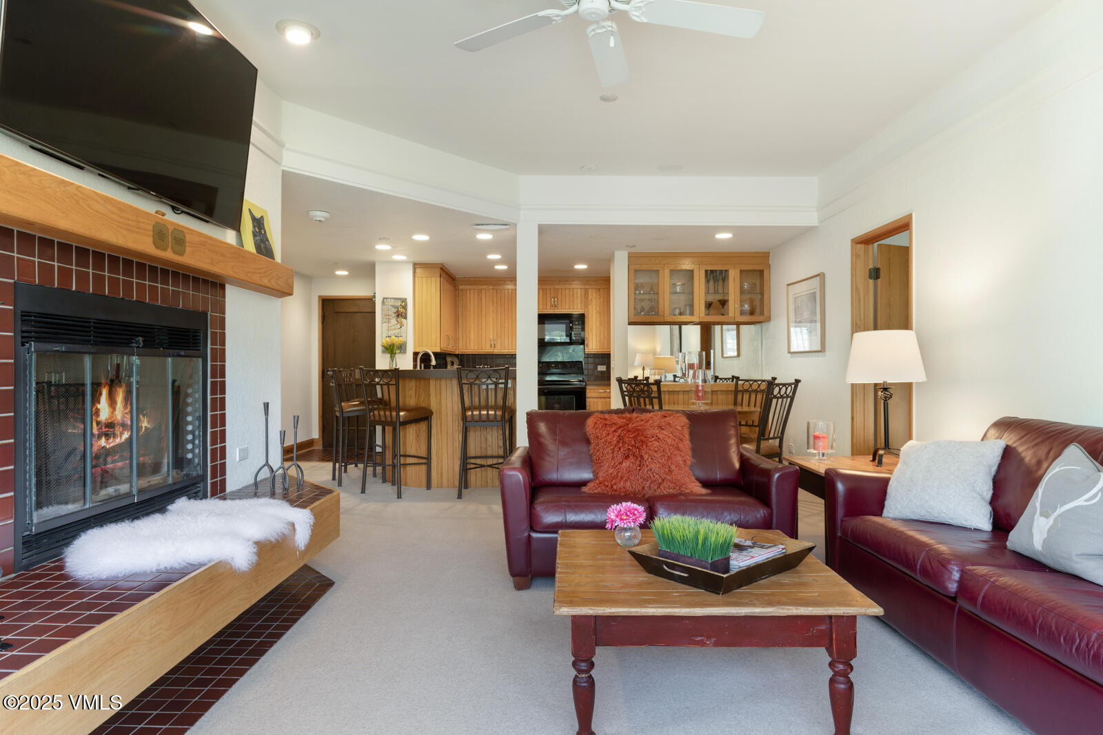 120 Offerson Road, Unit 2320 Beaver Creek, CO 81620 - Photo 6 of 45 OPEN CONCEPT LIVING SPACE