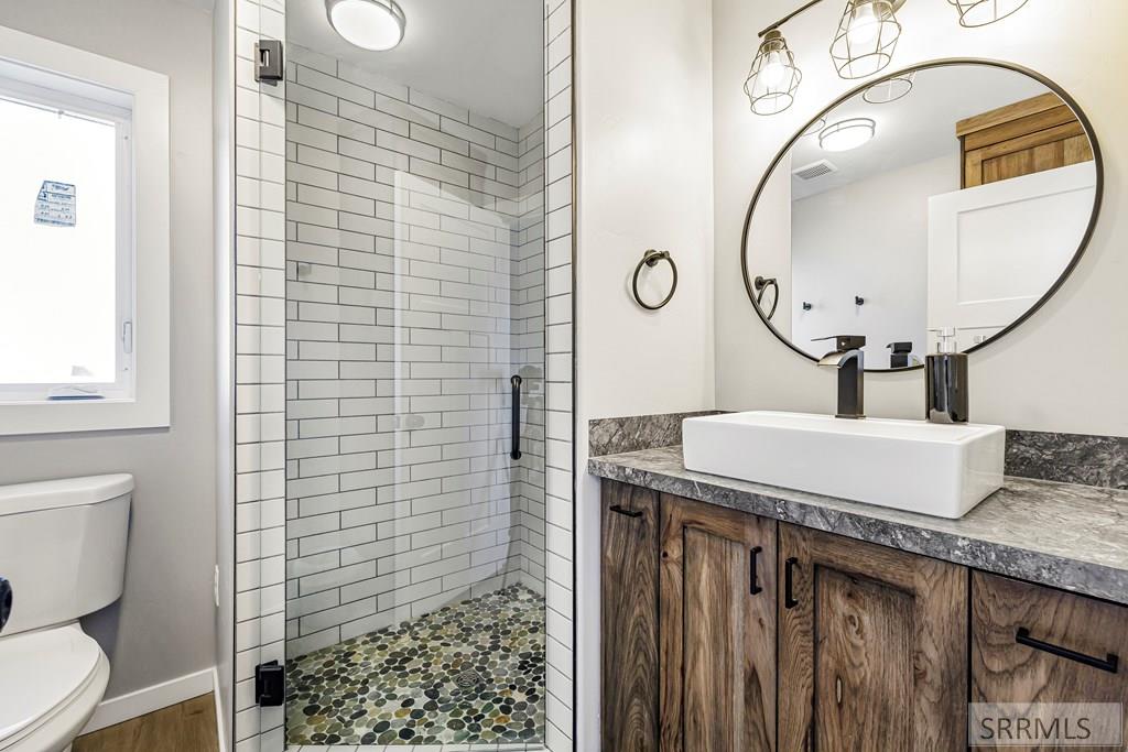 587 Springbrook Lane St. Anthony, ID 83445 - Photo 20 of 43 Primary Bath