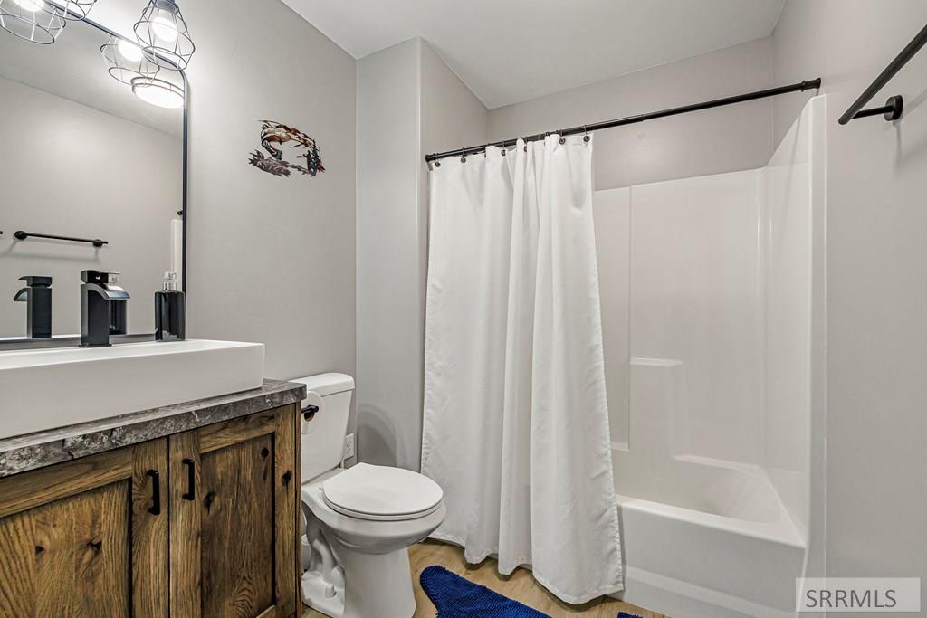 587 Springbrook Lane St. Anthony, ID 83445 - Photo 31 of 43 ADU bath