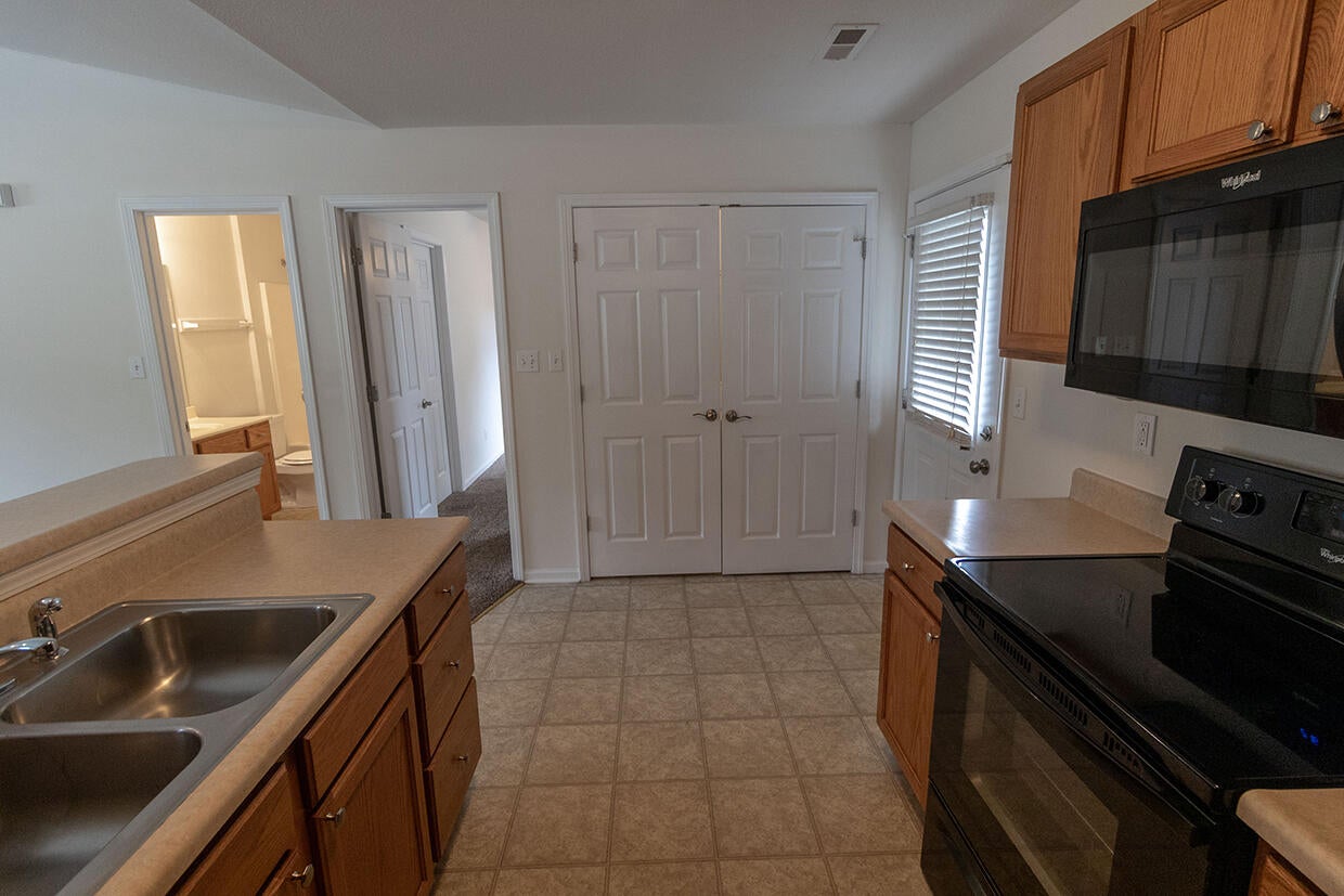 3306 East St Charles Road Columbia, MO 65201 - Photo 8 of 30