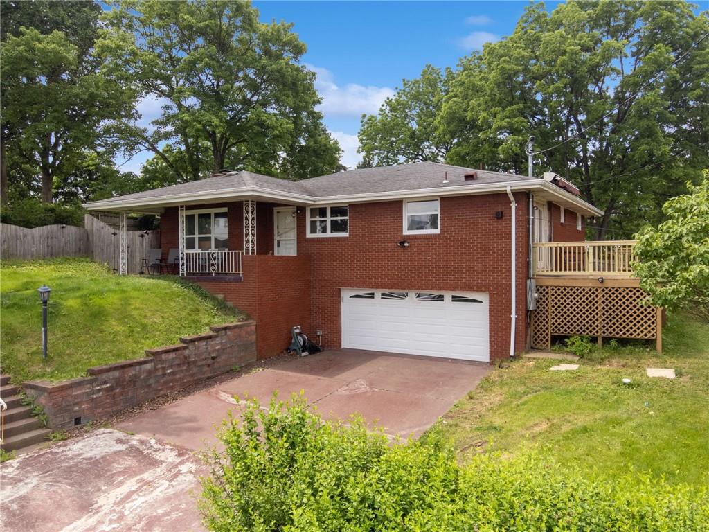 30 Clay Pike Irwin, PA 15642 - Photo 1 of 26